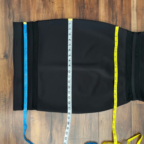 Women’s Belle Sky Black/ Mid Length /Short Sleeve/ Round Neck Line Dress - Picture 11 of 15